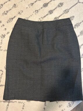 Jones Studio Black Textured Pencil Skirt